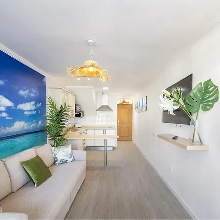 The Sea Breeze Pool Free Parking Next To Sea Apartamento *