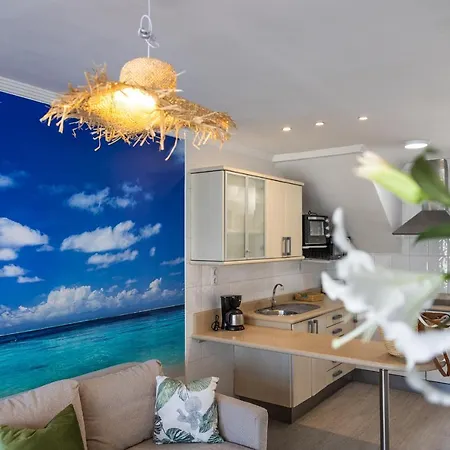 Apartamento The Sea Breeze Pool Free Parking Next To Sea *